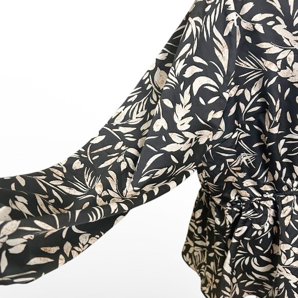 Gilli Blouse - Picture 5 of 7